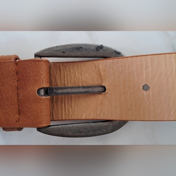 Beautiful Embroidered Camel Belt - Picture 4 of 4